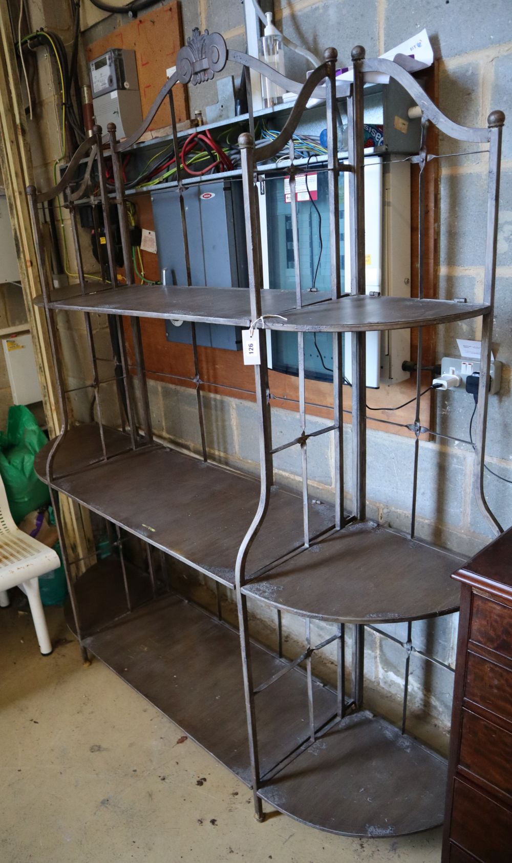 French industrial painted wrought metal folding shelves, width 160cm, depth 43cm, height 202cm